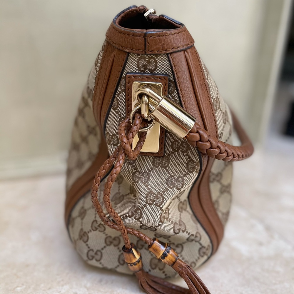 Brown Gucci Monogram Handbag - Picture 2 of 4